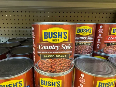Country style baked beans with bacon and brown sugar from Bush’s that helps you keep up with your fiber and protein goals.  Protein: 7g. Fiber: 4g.