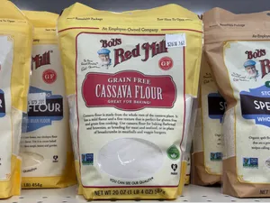 Grain free cassava flour made from the whole root of the cassava plant.
