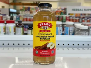 Apple cinnamon-flavoured cider vinegar juice. Ready to drink.