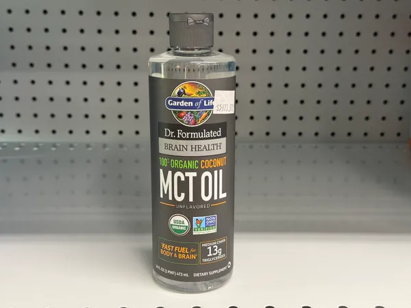 Organic medium-grade triglyceride (MCT) oil made from coconut oil.