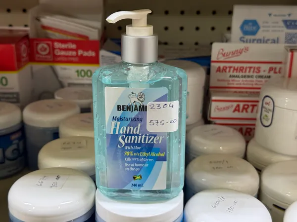 Moisturizing hand sanitizer with aloe.