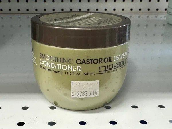 Castor seed oil-based leave-in conditioner for all hair types.